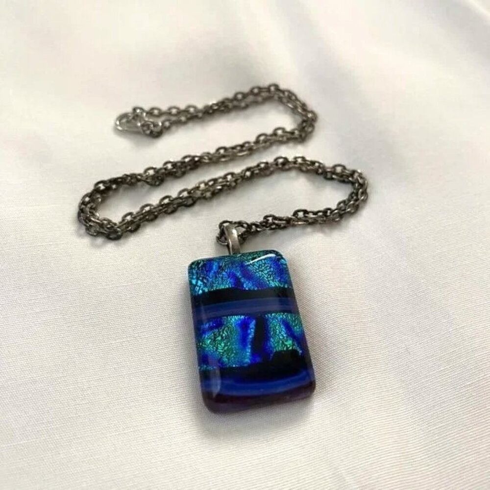 Blue Glass Rectangular Pendant on Silver-Colored Chain Necklace